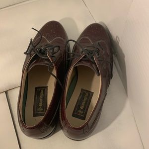 Barrington wingtip Oxfords shoes size 9d